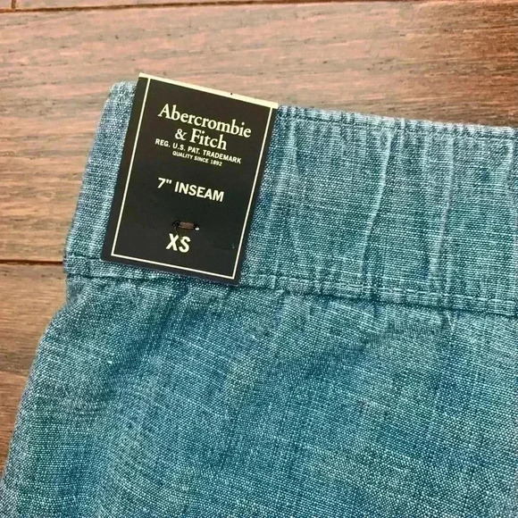 Abercrombie & Fitch Chambray Shorts - Picture 4 of 4